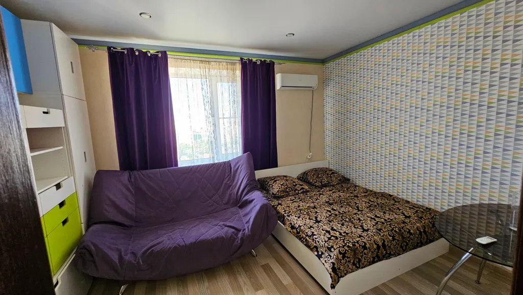 Уютная двухкомнатная квартира, расположенная рядом с парком Галицкого