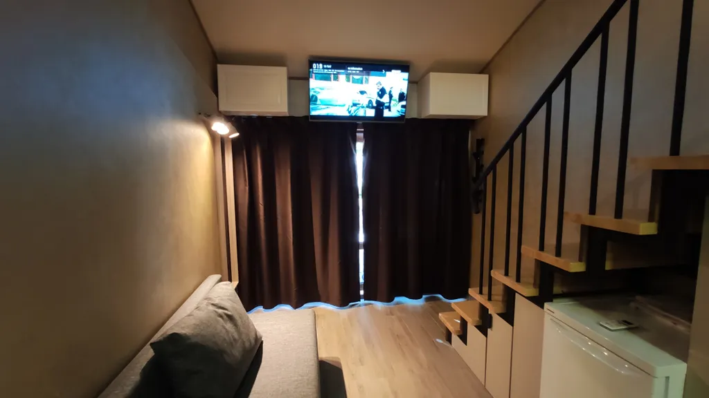 Маленькая квартира в уютном дворе у моря