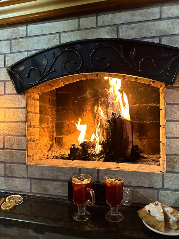 Тихое и комфортное место на берегу реки Лесная