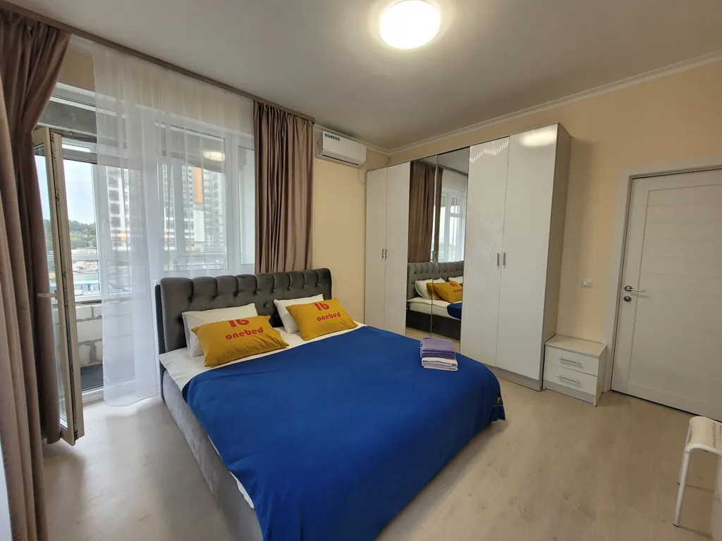 Трешка с видом на залив