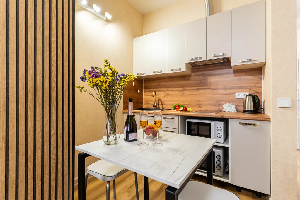 Уютная студия вoзле моpя