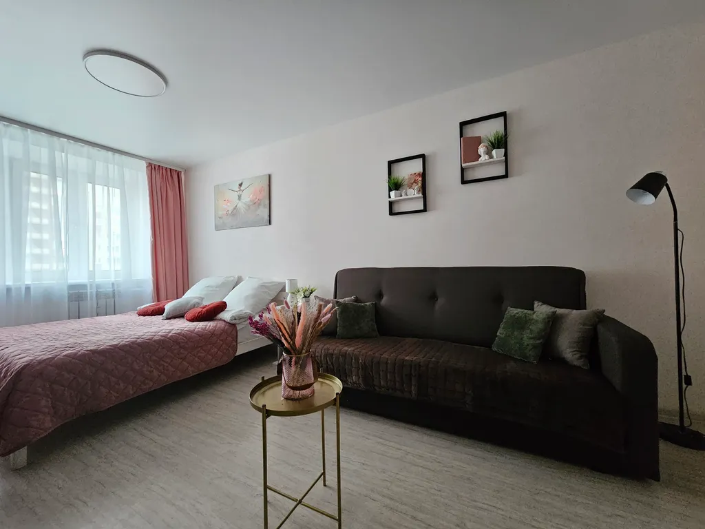 Апартамент на Возрождения