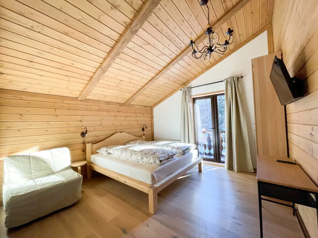 4-комнатный Дом