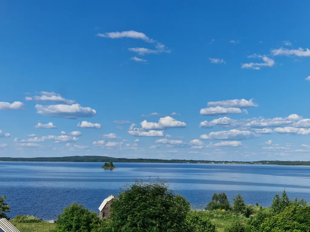 Дом c террасой