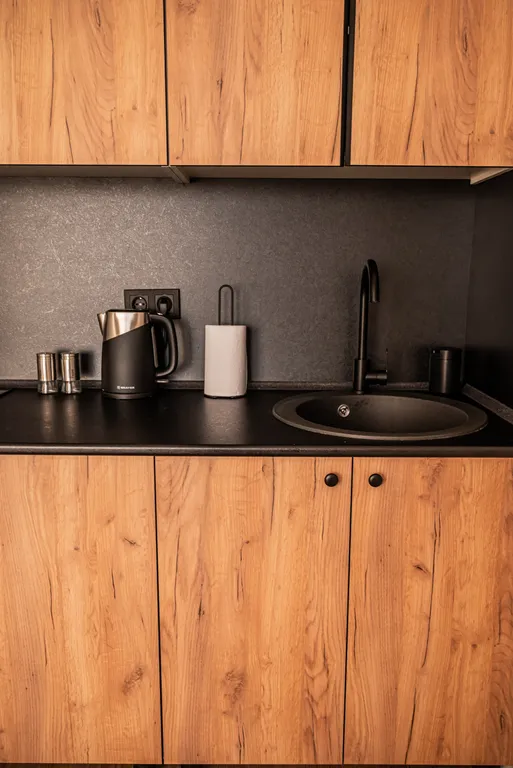 Уютная, красивая квартира-студия The Room Black