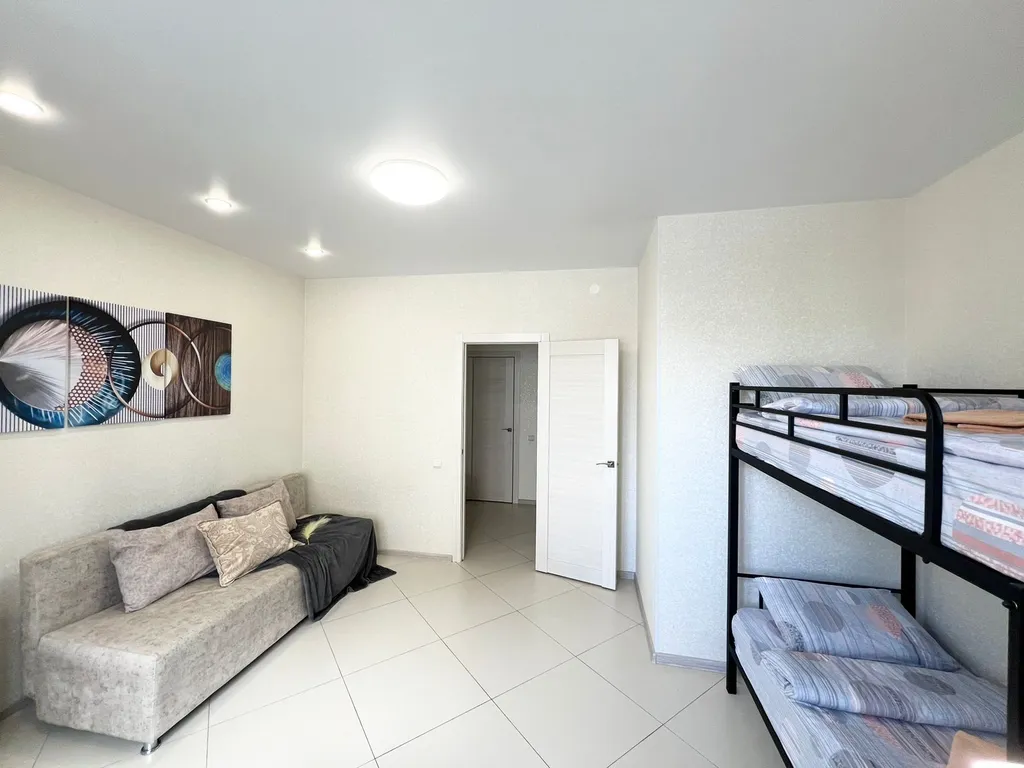 3-к квартира в центре в новом доме на 8 спальных мест