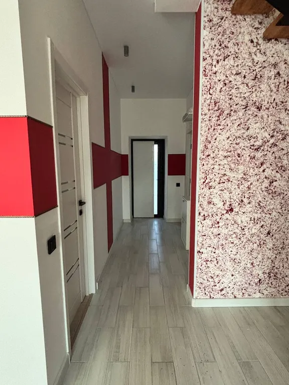 3 комнатный дом-дуплекс, недалеко от моря