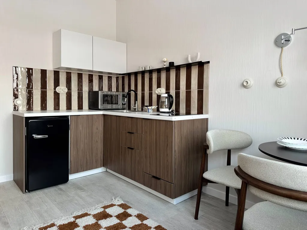 Стильная квартира в доме у озера