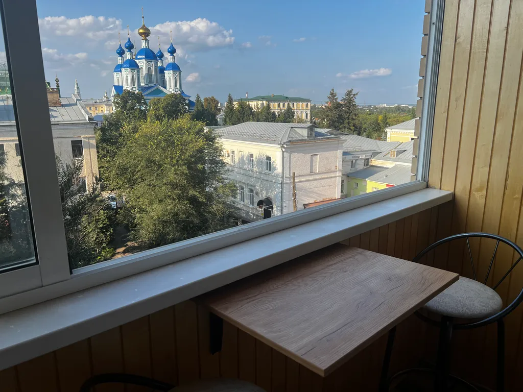 Квартира в центре с красивым видом на колокольню, храм и набережную