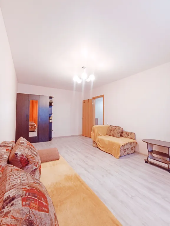 РМК Арена, Тополинка, венозная клиника на Кашириных