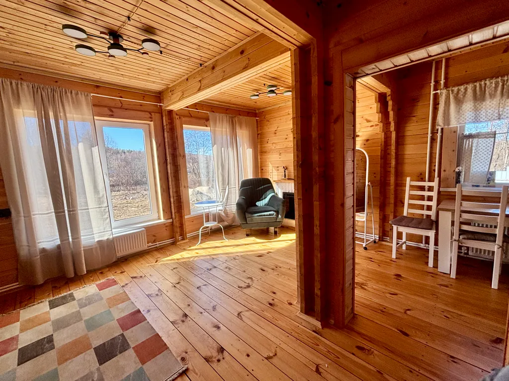 Дом и баня у озера Баглачевские дачи