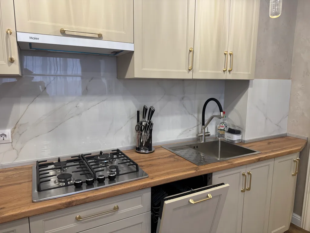 Уютная квартира в курортной зоне напротив парка Победы