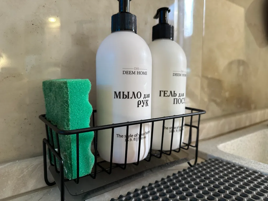 Пушка-евродвушка с видом на горы и Мариотт