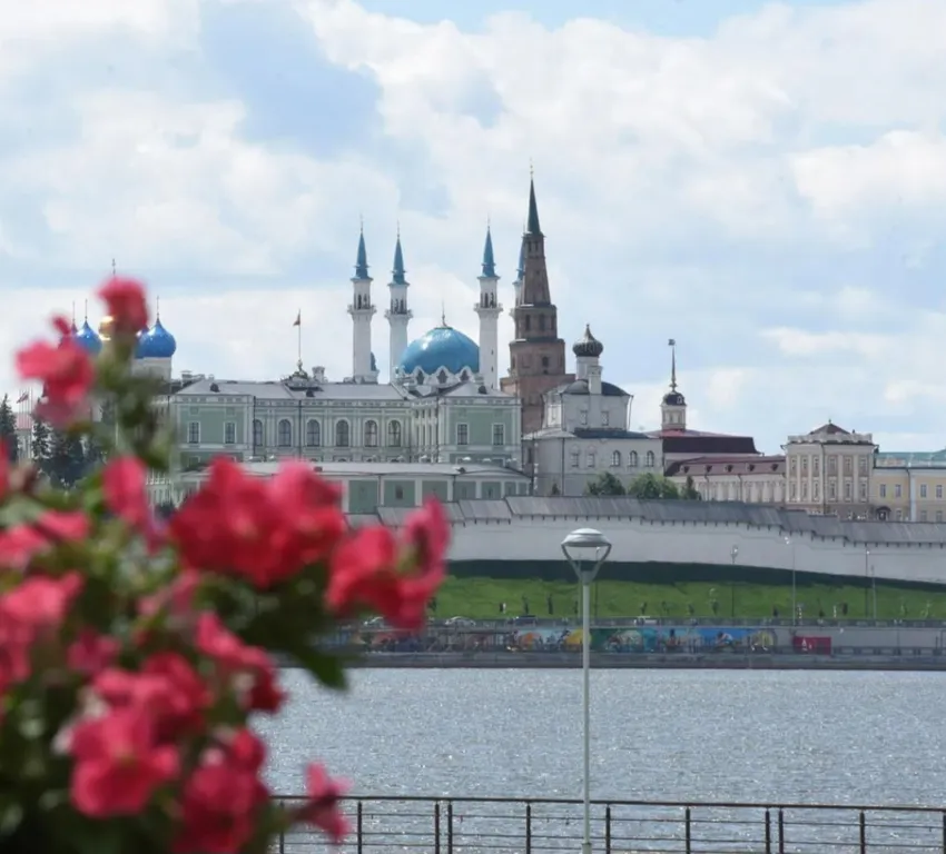 Квартира Уютная просторная квартира в центре рядом с Чашей и большим ТЦ — Казань