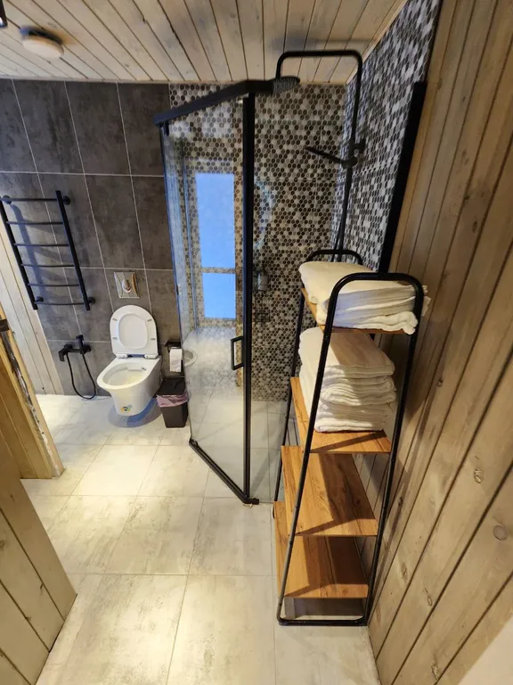 Коттедж с 3 спальнями и видом на озеро