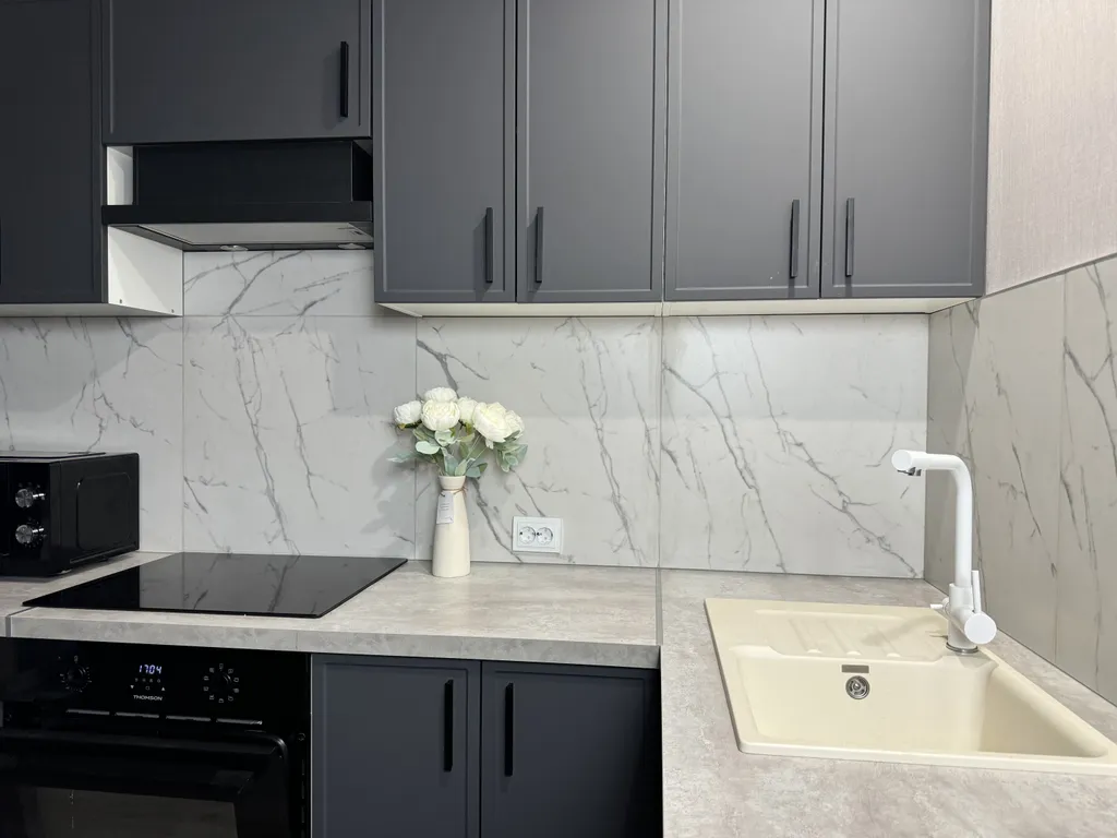 Двухкомнатная квартира с кондиционером рядом ГосЦирк и парк им.Гафури