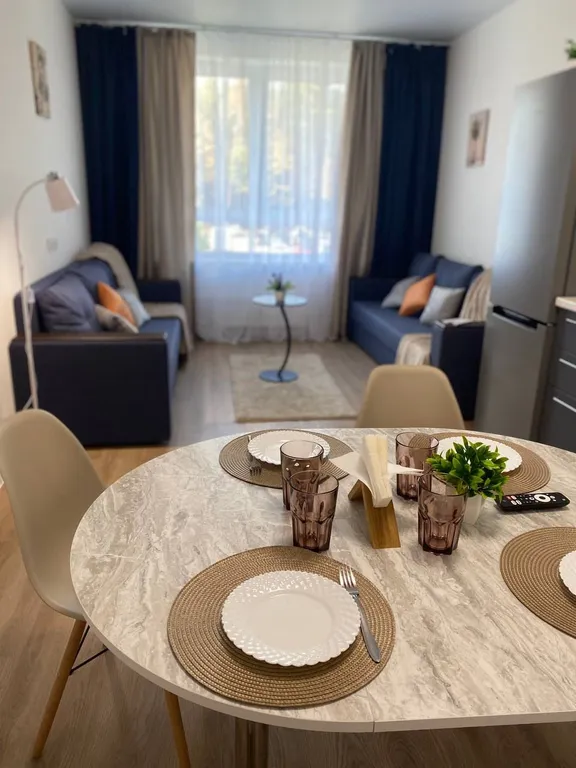 Евро однушка с видом на лес