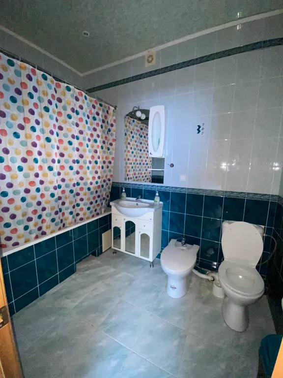 Коттедж Коттедж с сауной и бассейном — Красный