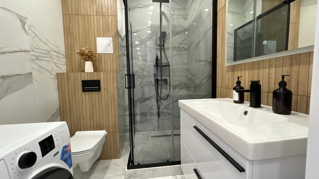 Дизайнерская стильная двушка, 5 раздельных мест с двумя кроватями