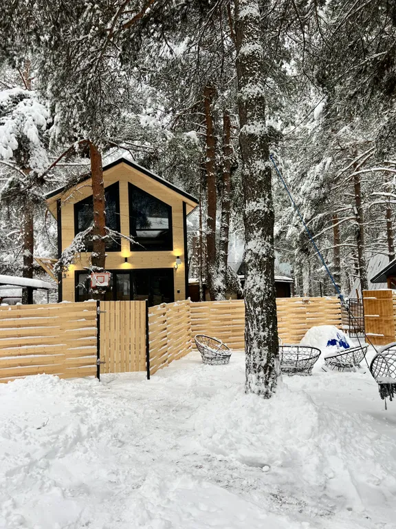 Комфортный коттедж в лесу