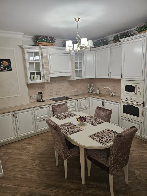 Апартамент в центре рядом с подъемником с балконом