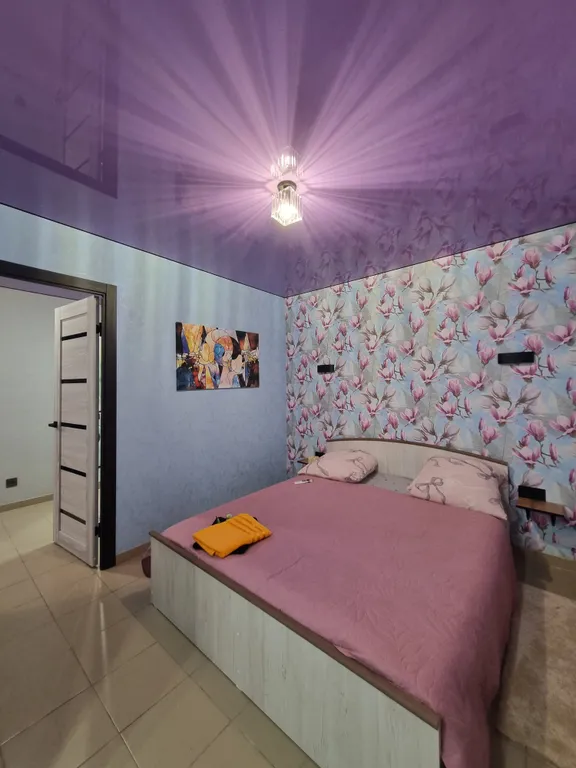 Квартира Шикарные апартаменты в центре Нефтяников, напротив Политеха — Омск