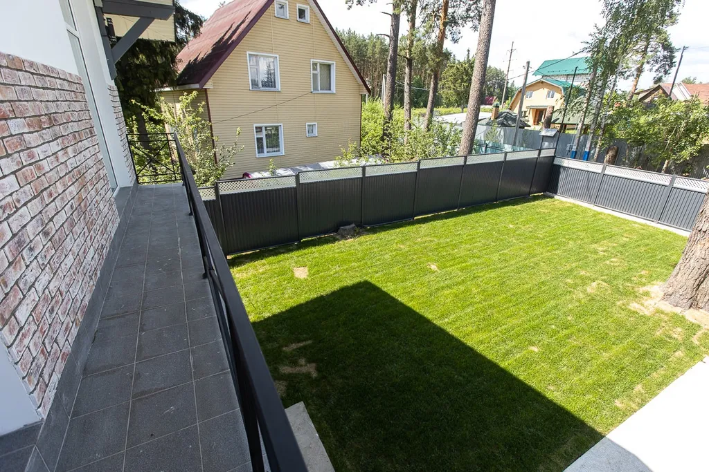 8-комнатный Дом