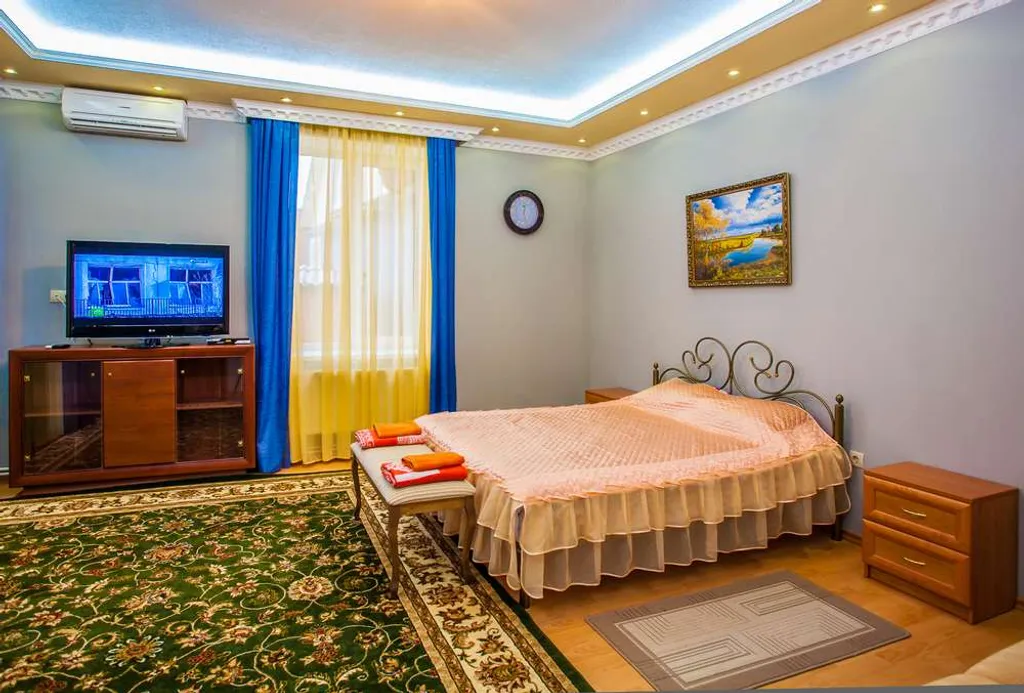 Апартаменты с двумя спальнями (в коттедже Тройка)