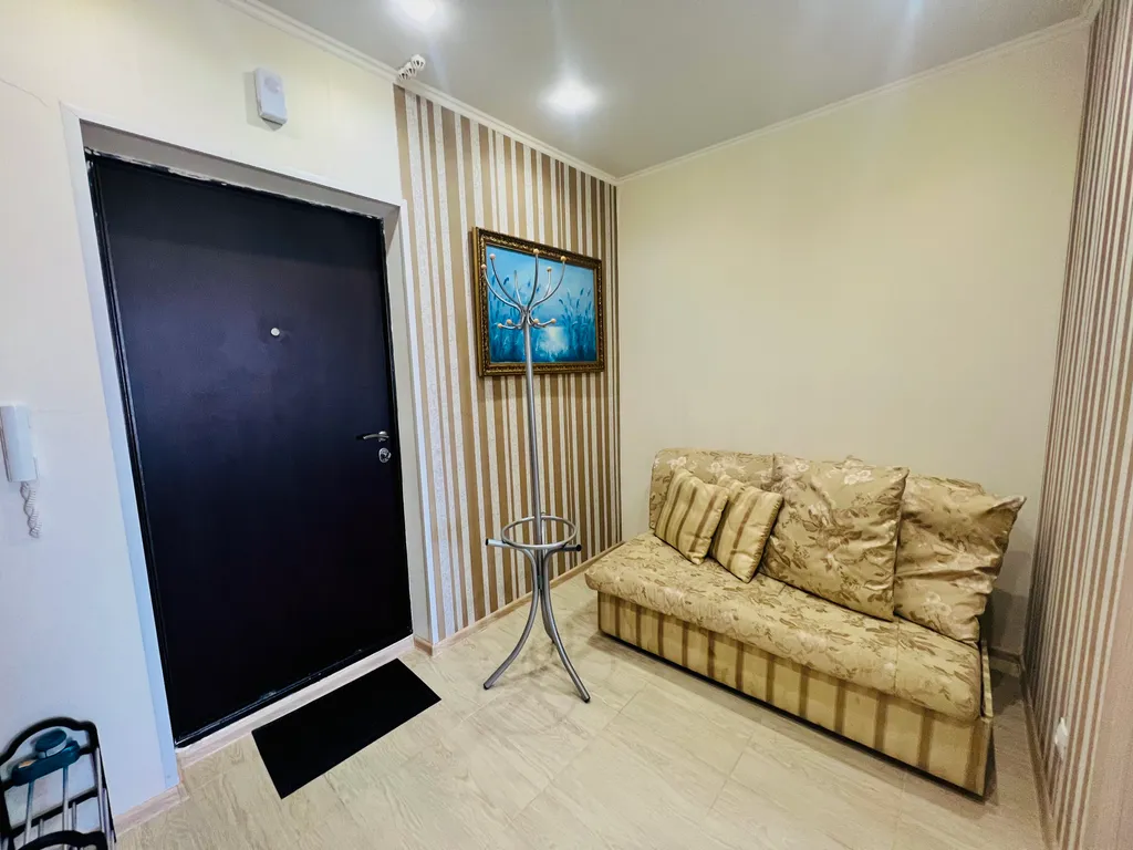 Уютная квартира в новым микрорайоне — аренда посуточно в Тобольск