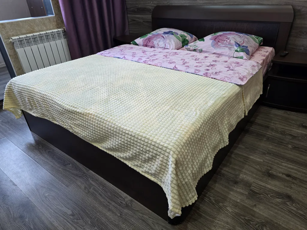 Современная студия возле ТРЦ Аура