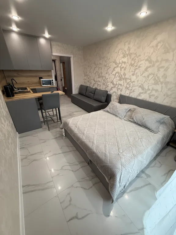 Уютная квартира-студия в развитом районе — аренда посуточно в Вологда