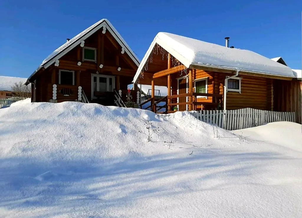 Дом на берегу озера