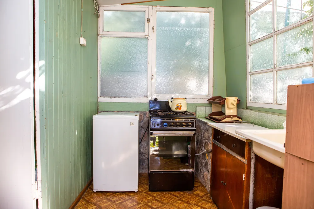 Домик с беседкой с видом на море и горы