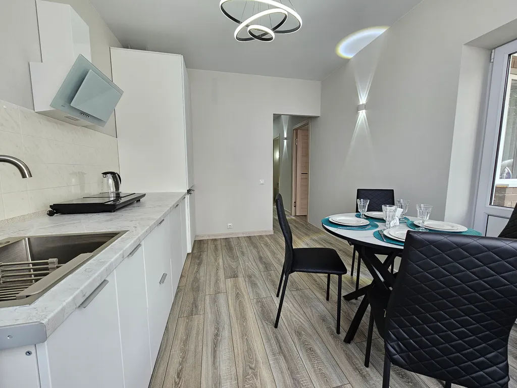 Квартира Просторная 3 км квартира Бирюза на озере в центре города — Горячий Ключ