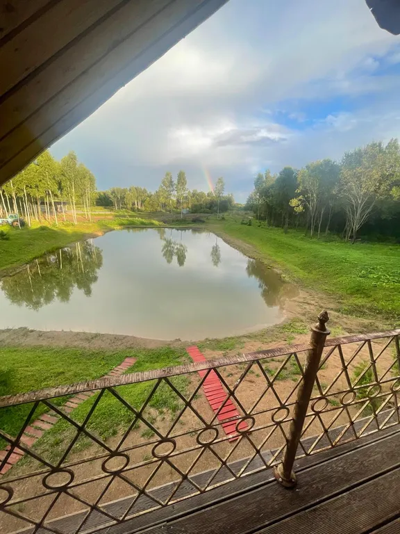 Дом из цельного массива с баней