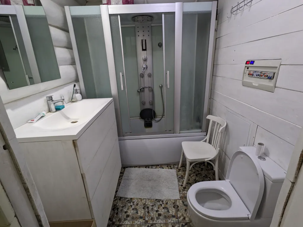 Уютный дом для семейного отдыха в лесу