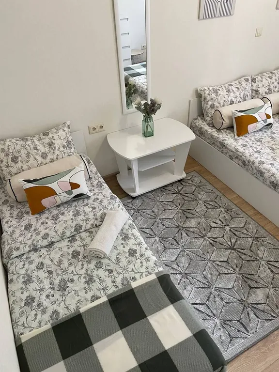 Квартира Стандарт четыре раздельных спальных левобережье — Омск