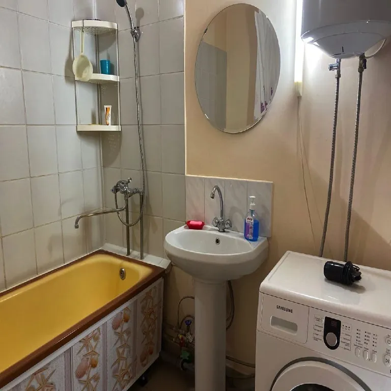 Большая квартира в самом центре города на площади