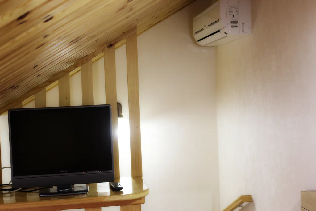 Семейный двухкомнатный апартамент с кухней и балконом