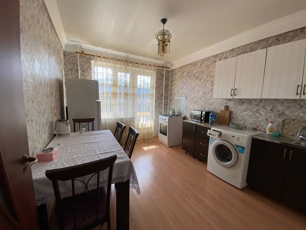 Квартира с видом на горы Не кидайте бронь если не собираетесь зас-ся!