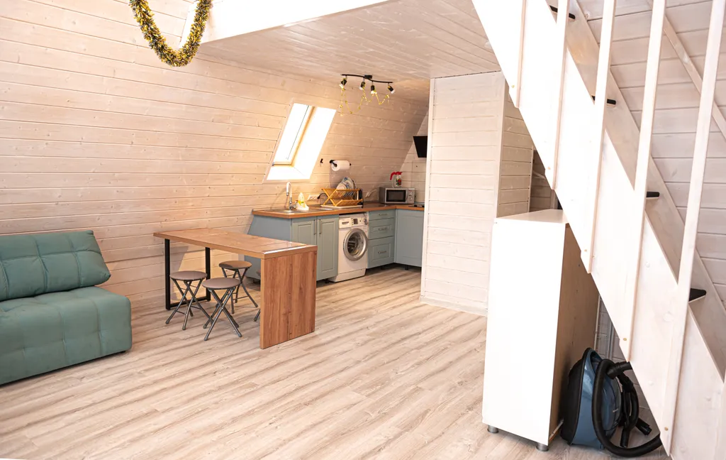 Коттедж Дом для отдыха всей семьей — Луга