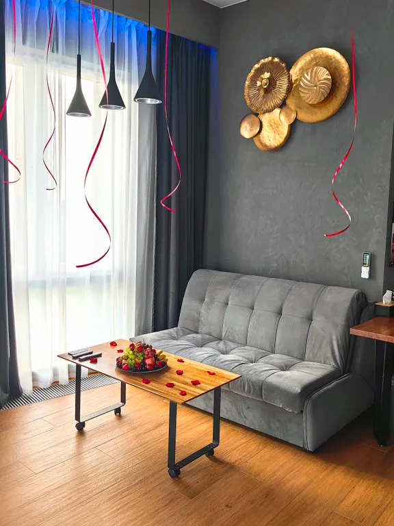 Апартаменты с большой джакузи и камином