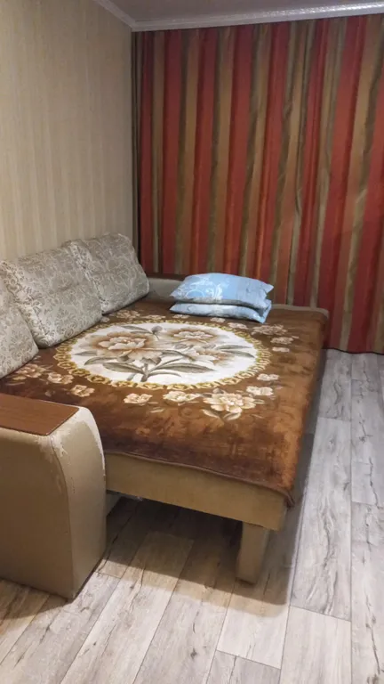 2-комнатная Квартира — аренда посуточно в Орск