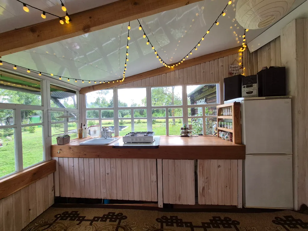 Деревенский дом, как в детстве, у реки Березена