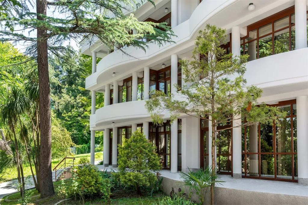 5-комнатная Квартира — аренда посуточно в Сочи