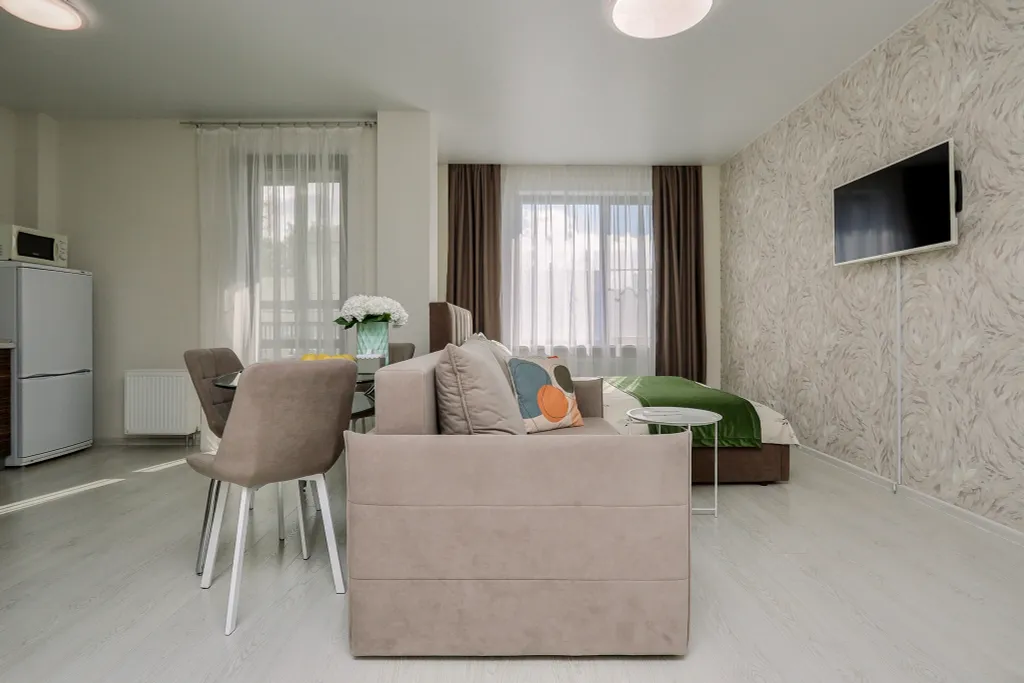 4 Угла: Тот самый ЖК колизей на набережной, М.Горького, 150