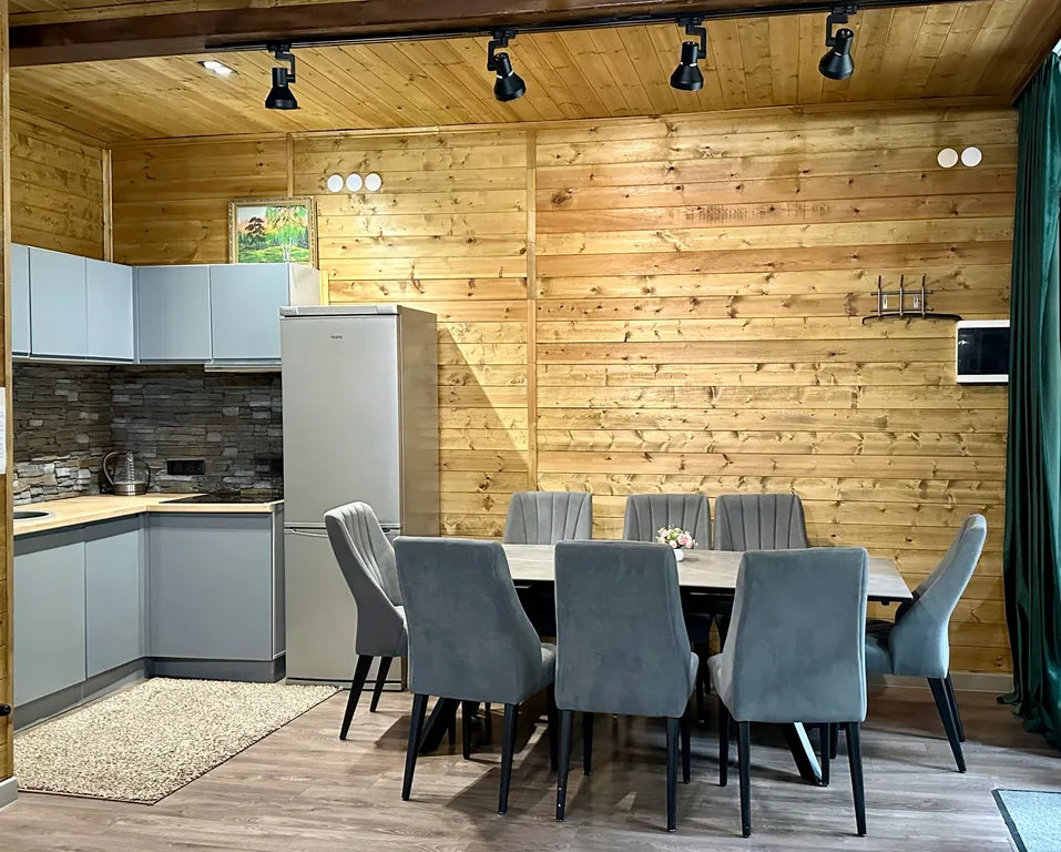 6-комнатная Квартира