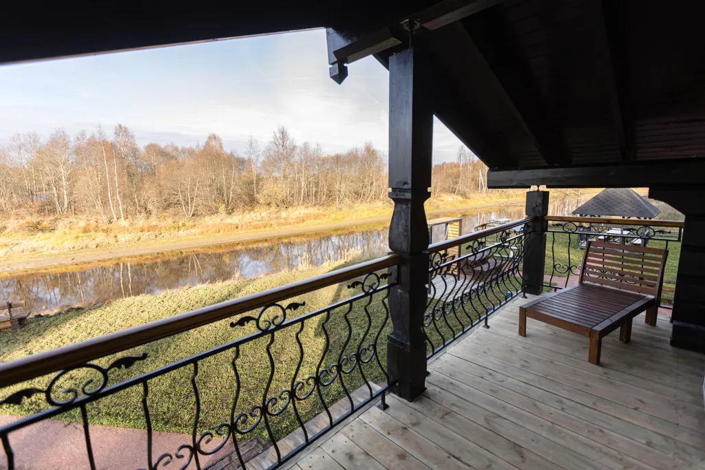 Коттедж Дом Избушка на берегу реки Свирь — Лодейное Поле