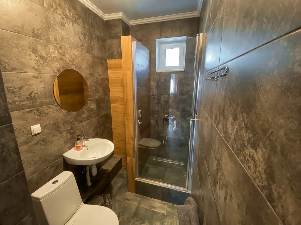 Частный дом с видом на море возле Ялты