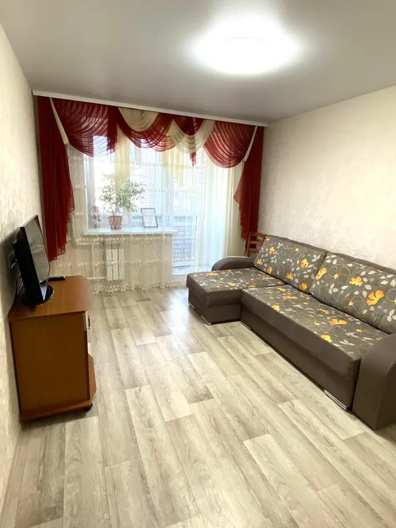 Уютная квартира в развивающемся районе города — аренда посуточно в Вологда